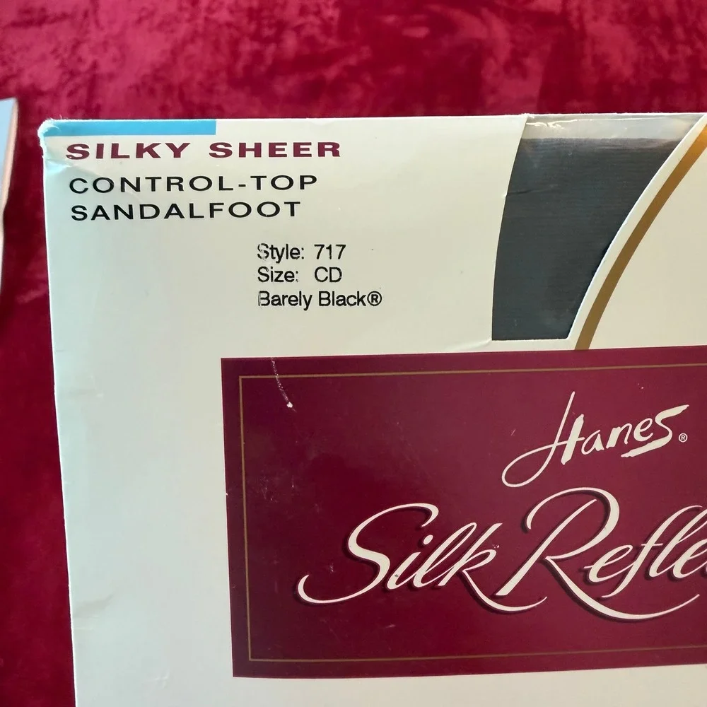 Hanes Silk Reflections Silky Sheer‎ Control Top Pantyhose Barely Black Size CD